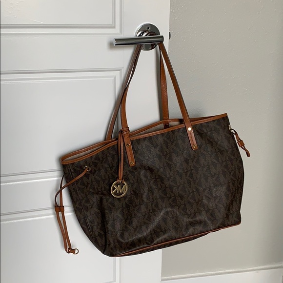 Michael Kors Bag - Picture 11 of 11